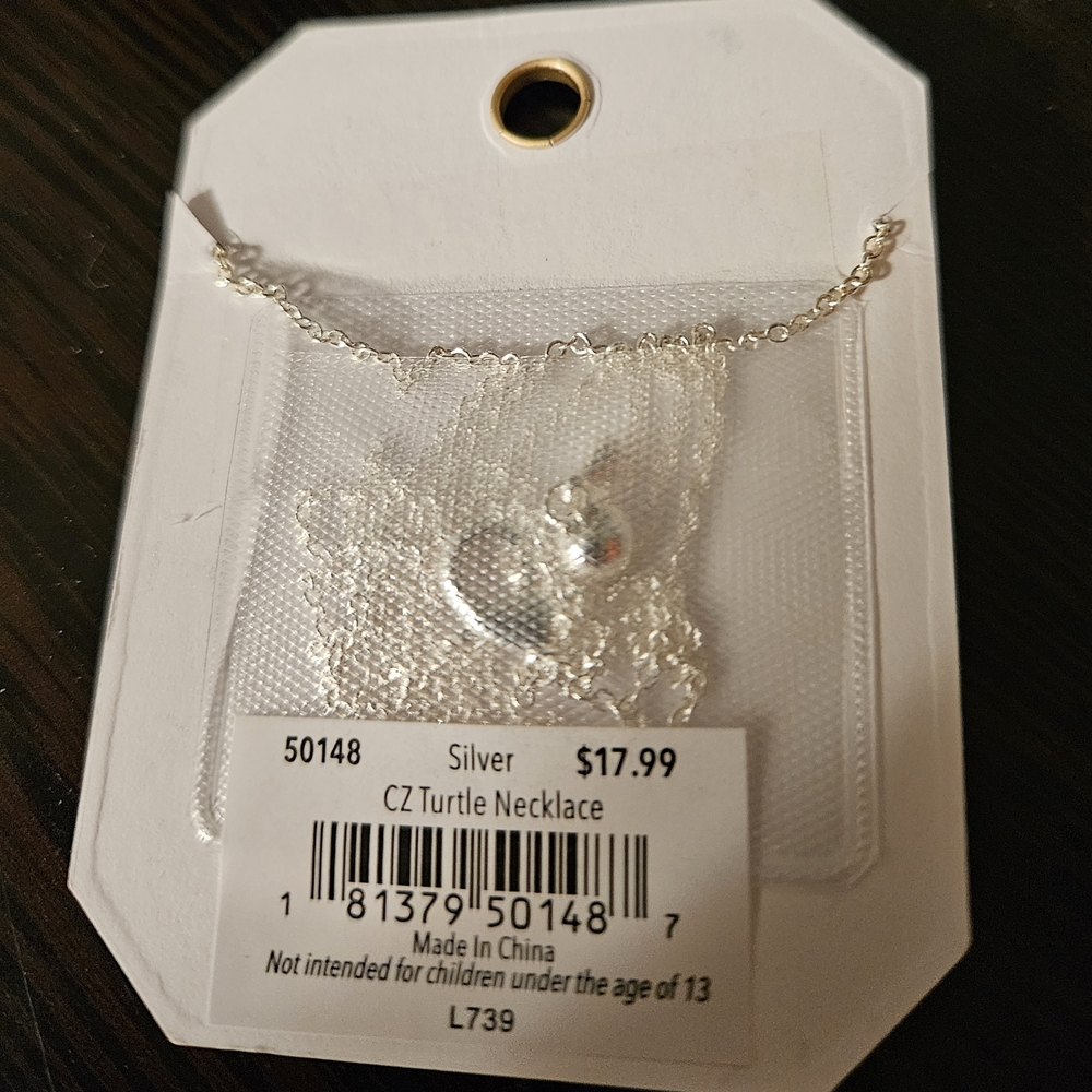 NWT Amanda Blu Turtle Necklace - Picture 4 of 4
